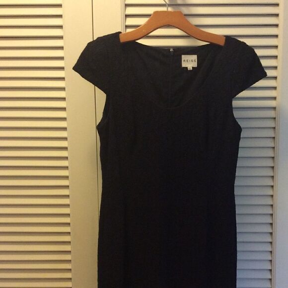 Reiss LBD Midnight 🕛 Navy Blue Romantic Lace over Lining Cap Sleeves shaping! - Picture 1 of 17